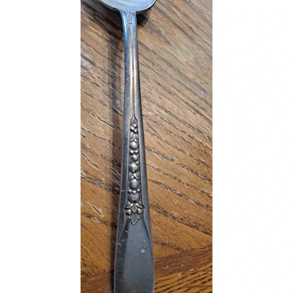 Vintage‎ WM Rogers MFC.CO Original Rogers Antique Spoon